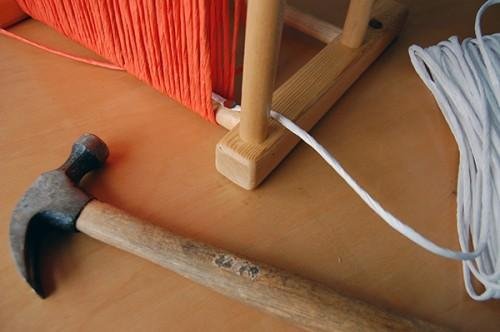 Виготовлення плетенного табурета