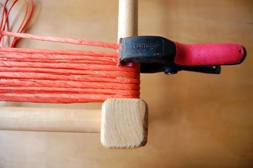 Виготовлення плетенного табурета