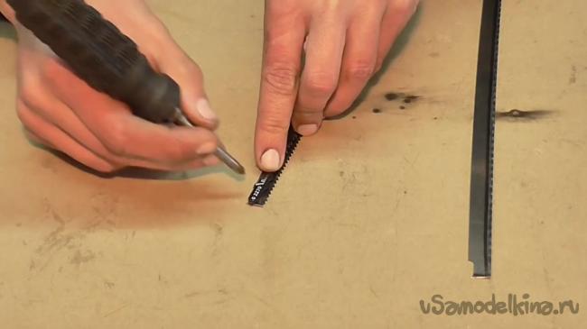 Як зробити пилочку для електролобзика з ножівкового полотна