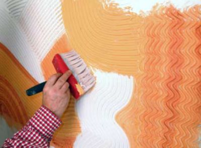 Какие инструменты и приспособления необходимы для покраски стен?