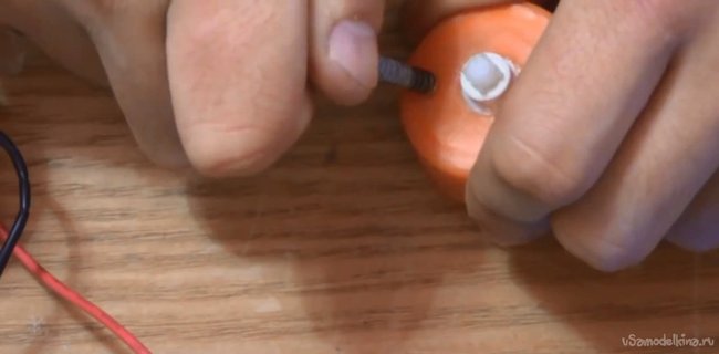 Як зробити міні дриль своїми руками